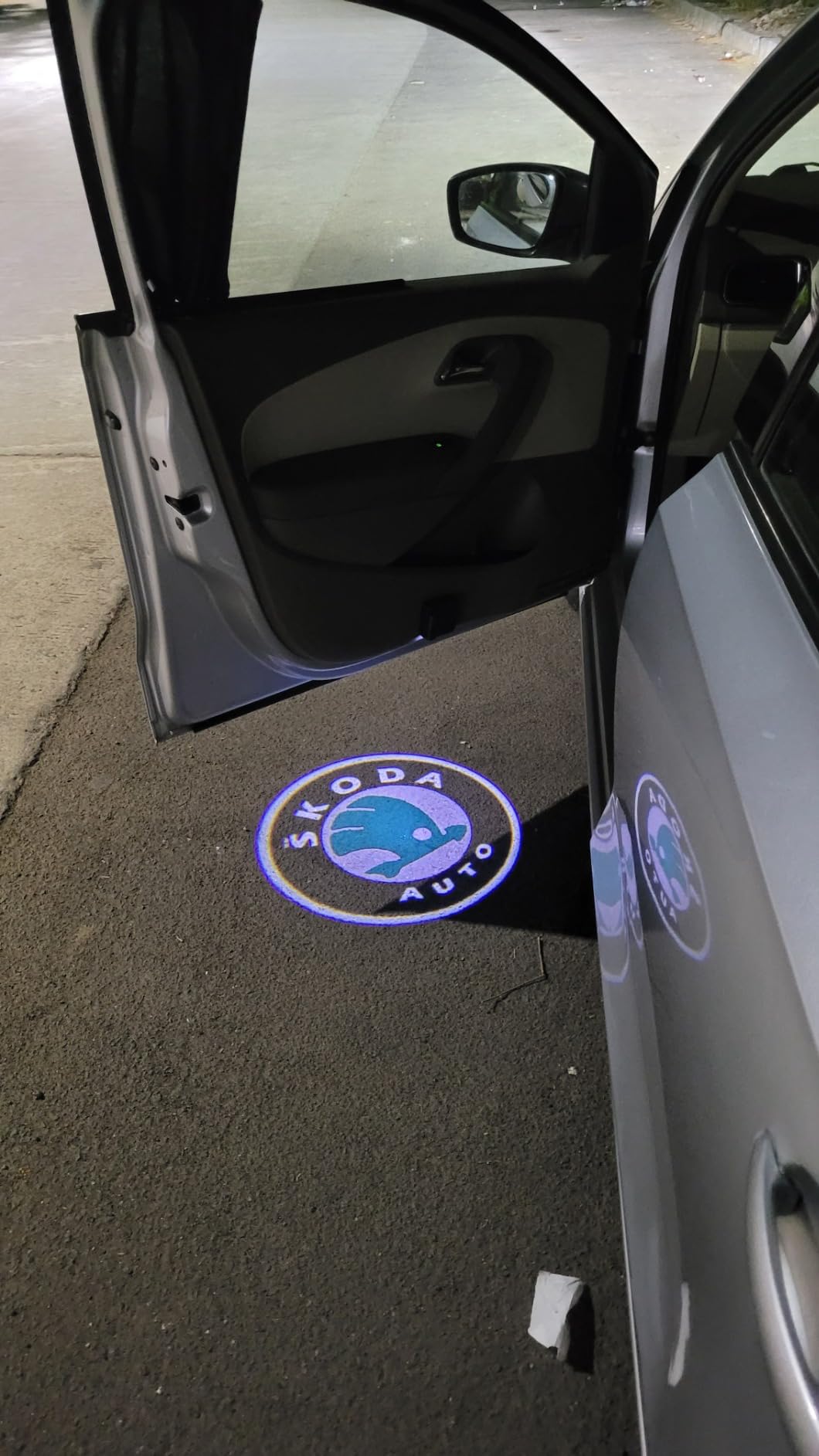 Autobeam™ Car Puddle Logo Projector Light